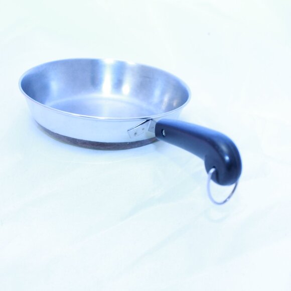 Revere Ware 1801 Copper Bottom Mini Frypan - 3.75 Inch x 1 Inch - Vintage - Picture 2 of 6